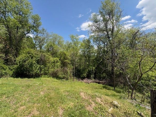6365 Tuscarawas Rd, Ohioville, PA 15052
