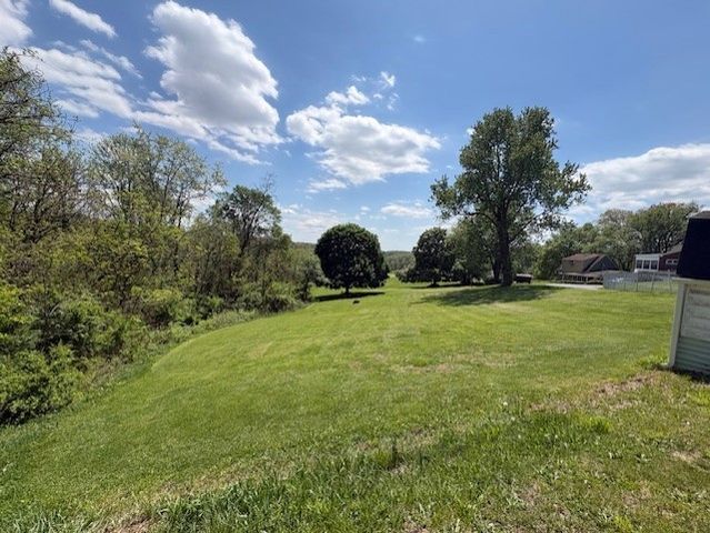 6365 Tuscarawas Rd, Ohioville, PA 15052