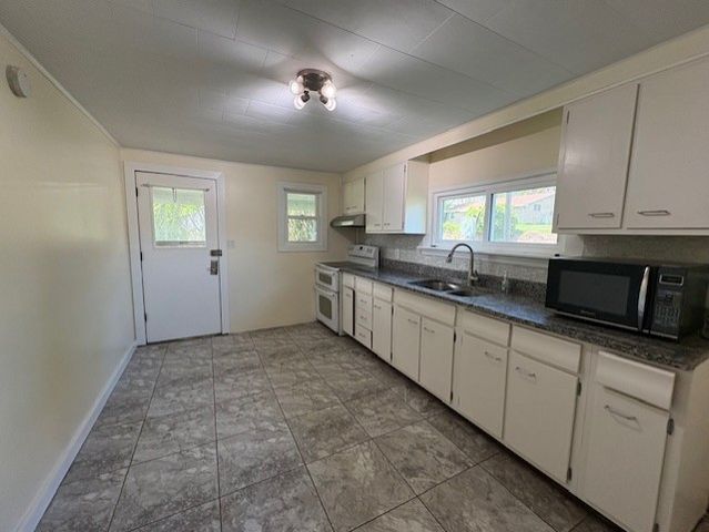 6365 Tuscarawas Rd, Ohioville, PA 15052
