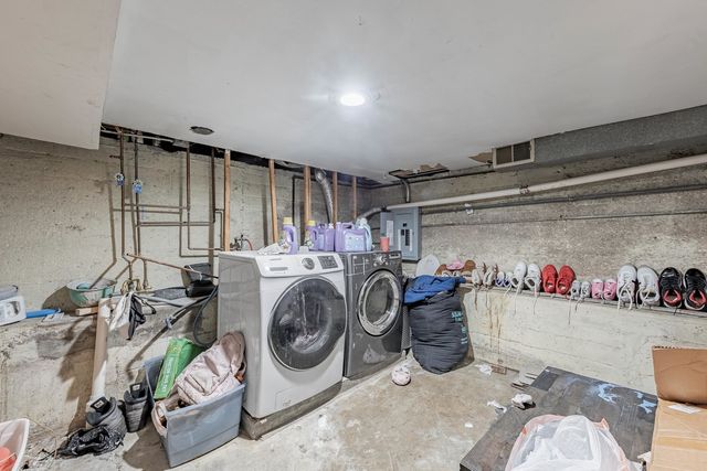 2625 W 89th Street, Evergreen Park, IL 60805