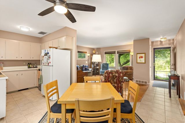 1001 Cummins Parkway, Des Moines, IA 50311