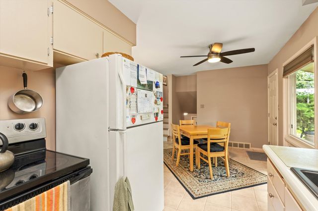 1001 Cummins Parkway, Des Moines, IA 50311