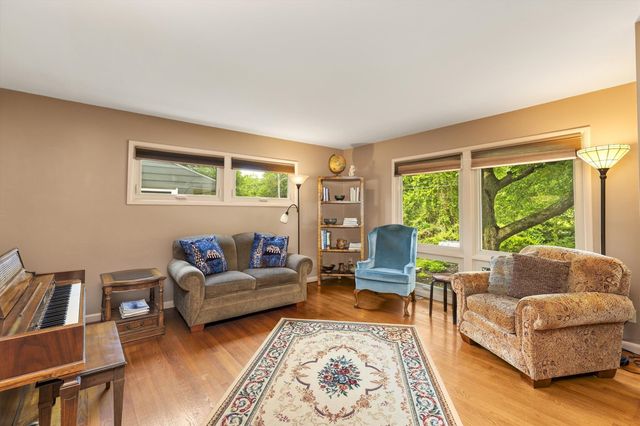 1001 Cummins Parkway, Des Moines, IA 50311
