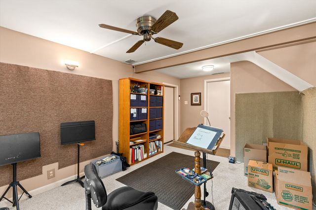 1001 Cummins Parkway, Des Moines, IA 50311