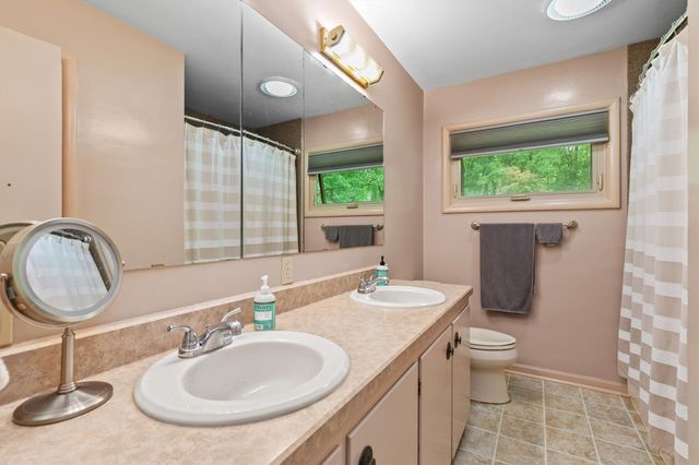 1001 Cummins Parkway, Des Moines, IA 50311