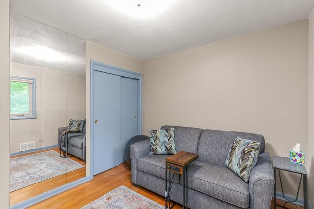 1001 Cummins Parkway, Des Moines, IA 50311