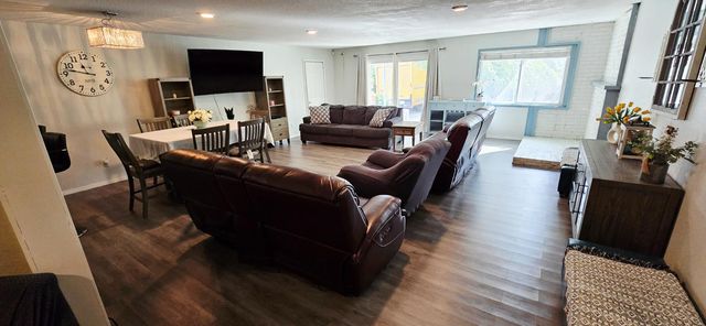 1054 Jay St, Olivehurst, CA 95961