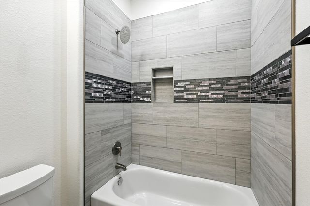 835 Club Lake Road, Whitesboro, TX 76273