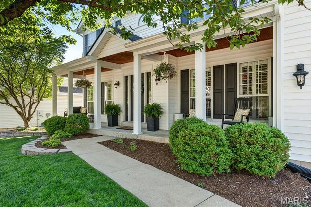 1531 Winter Chase Drive, Fenton, MO 63026