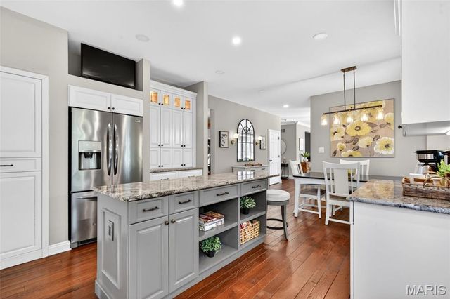 1531 Winter Chase Drive, Fenton, MO 63026
