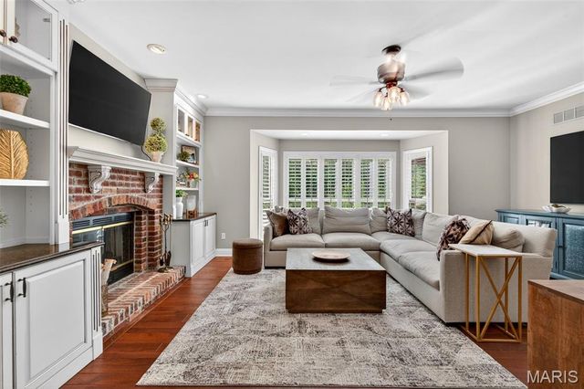 1531 Winter Chase Drive, Fenton, MO 63026