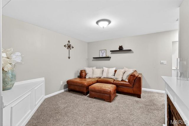 1531 Winter Chase Drive, Fenton, MO 63026