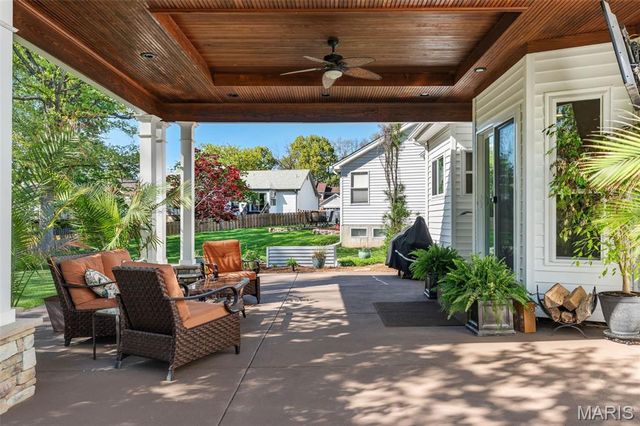 1531 Winter Chase Drive, Fenton, MO 63026