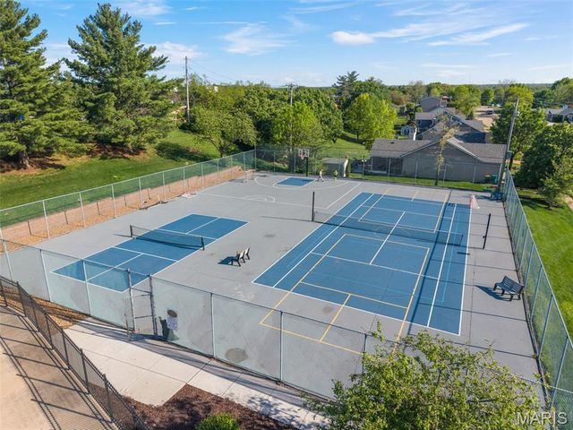 1531 Winter Chase Drive, Fenton, MO 63026