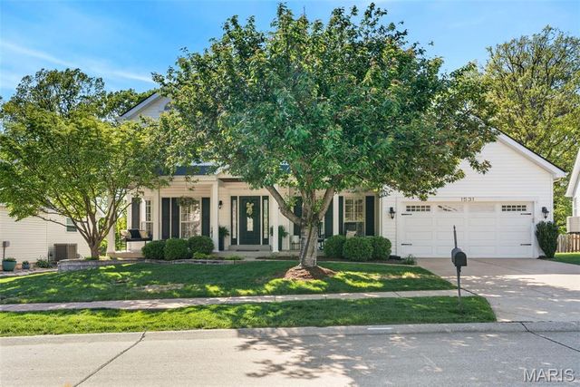 1531 Winter Chase Drive, Fenton, MO 63026