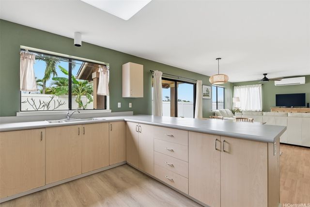 94-1024 Pouhana Way 24, Waipahu, HI 96797