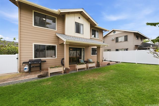 94-1024 Pouhana Way 24, Waipahu, HI 96797