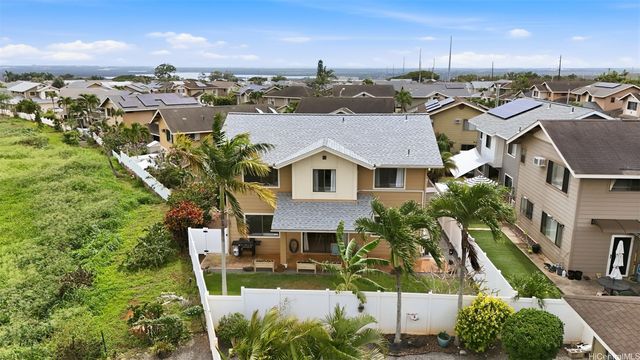94-1024 Pouhana Way 24, Waipahu, HI 96797