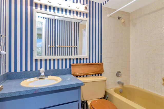 522 HILLDALE ROAD, Brandon, FL 33510