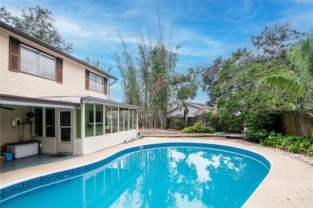 522 HILLDALE ROAD, Brandon, FL 33510