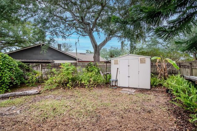 522 HILLDALE ROAD, Brandon, FL 33510