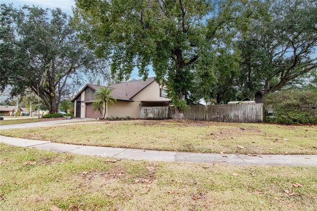 522 HILLDALE ROAD, Brandon, FL 33510