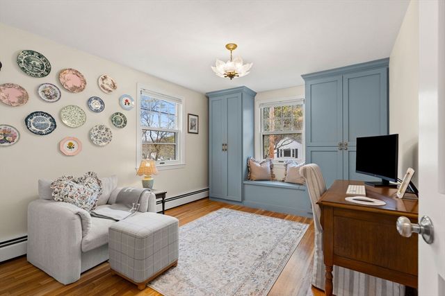 92 Moffatt Rd, Salem, MA 01970
