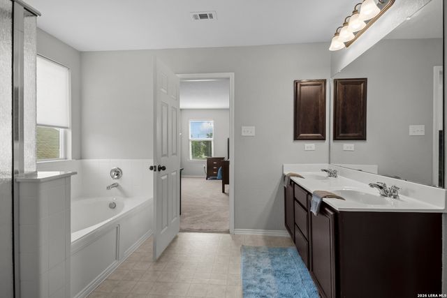 8422 Pioneer Fld, San Antonio, TX 78253