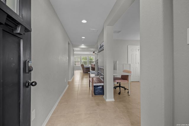 8422 Pioneer Fld, San Antonio, TX 78253