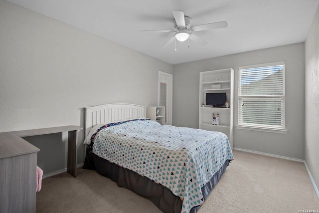 8422 Pioneer Fld, San Antonio, TX 78253