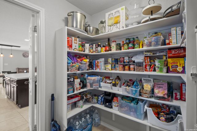 8422 Pioneer Fld, San Antonio, TX 78253