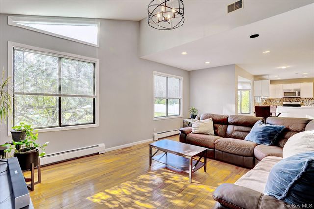 7 Pecan Valley Drive, New City, NY 10956