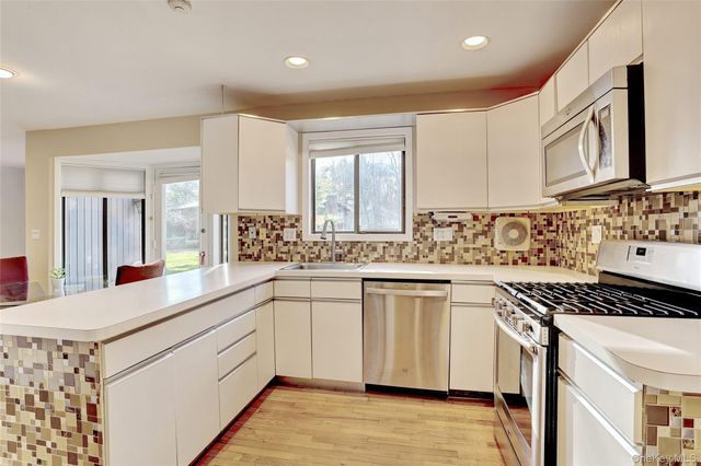 7 Pecan Valley Drive, New City, NY 10956