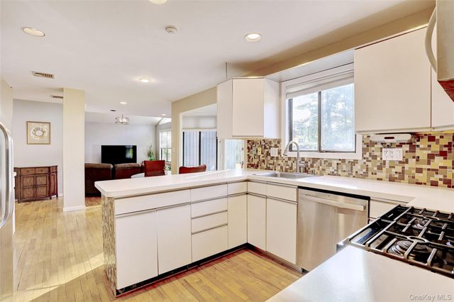 7 Pecan Valley Drive, New City, NY 10956