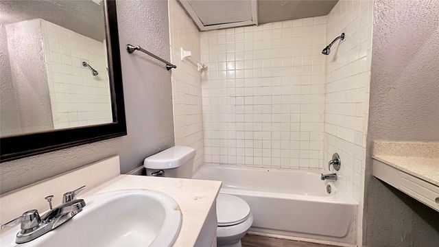 3045 Park Lane 1060, Dallas, TX 75220