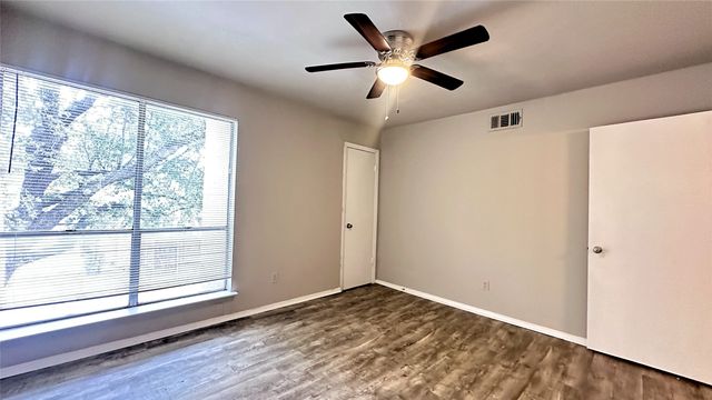 3045 Park Lane 1060, Dallas, TX 75220