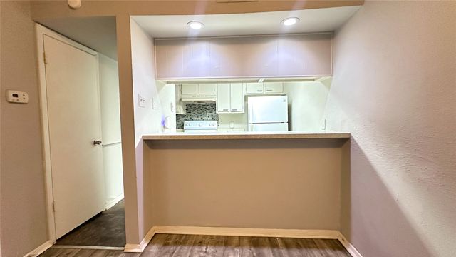 3045 Park Lane 1060, Dallas, TX 75220