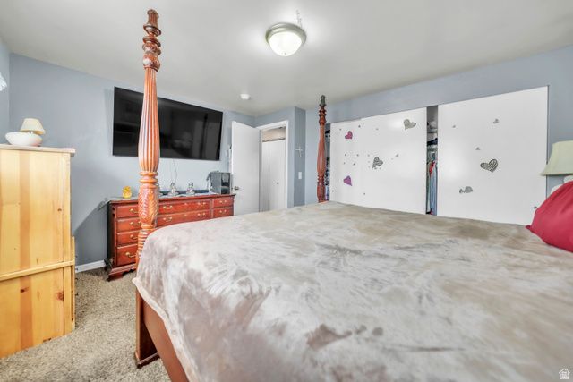 6828 W COPPERHILL DR, West Valley City, UT 84128