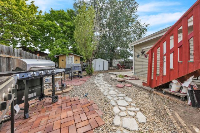 6828 W COPPERHILL DR, West Valley City, UT 84128
