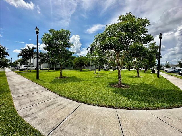 2685 SE 13th Ct, Homestead, FL 33035