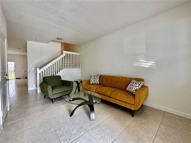 2685 SE 13th Ct, Homestead, FL 33035