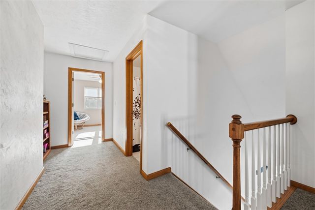 1319 Deerfield Ln, W Leechburg, PA 15656