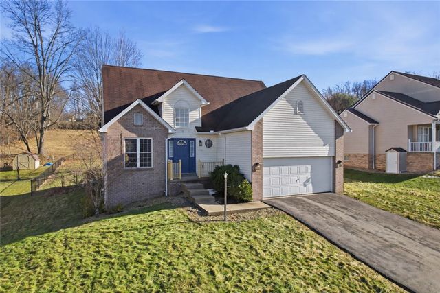 1319 Deerfield Ln, W Leechburg, PA 15656