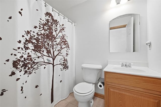 1319 Deerfield Ln, W Leechburg, PA 15656