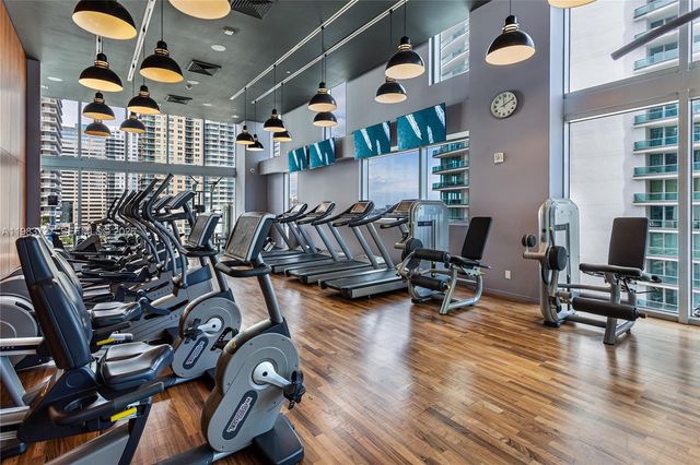 1300 Brickell Bay Dr 1102, Miami, FL 33131