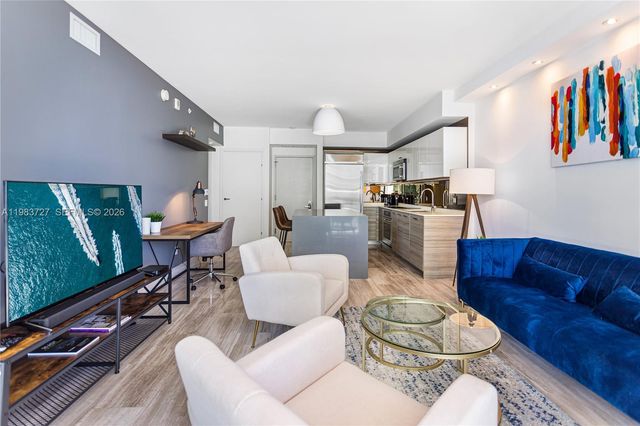 1300 Brickell Bay Dr 1102, Miami, FL 33131