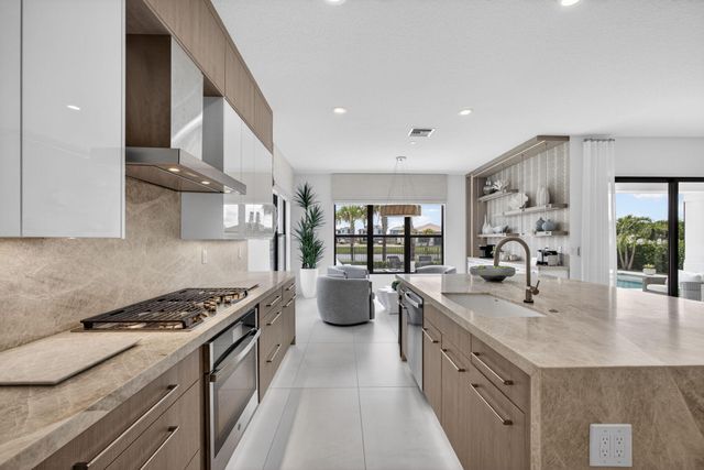 9931 Migration Point, Palm Beach Gardens, FL 33412