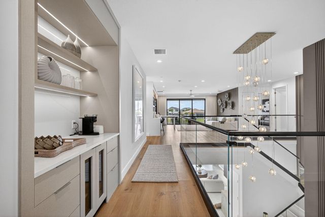 9931 Migration Point, Palm Beach Gardens, FL 33412