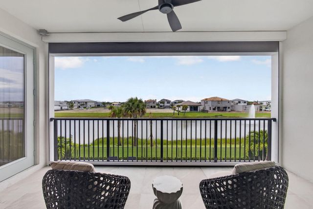 9931 Migration Point, Palm Beach Gardens, FL 33412