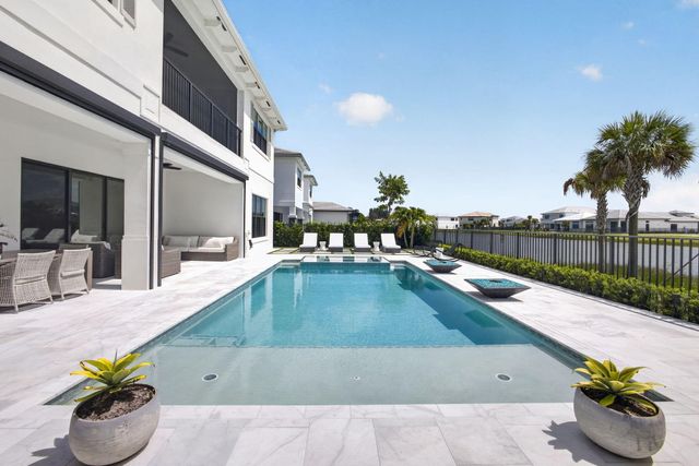 9931 Migration Point, Palm Beach Gardens, FL 33412